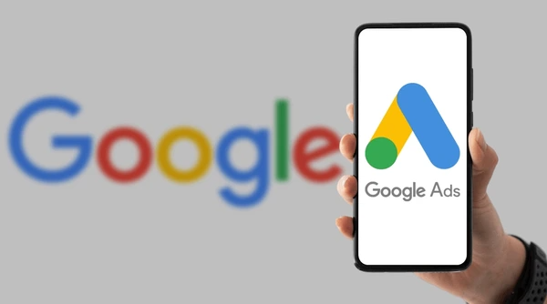 Google Ads Specialist Sunshine Coast managing PPC campaigns and digital marketing strategies for local business growth
