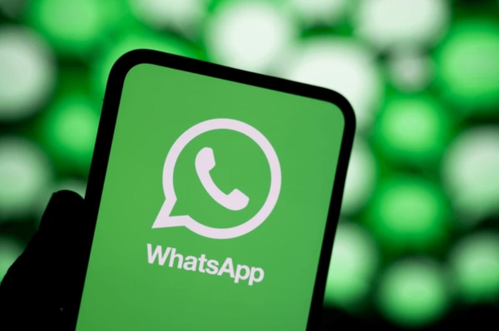 WhatsApp usernames feature allowing users to create a unique username for privacy and easier connections without sharing phone numbers.